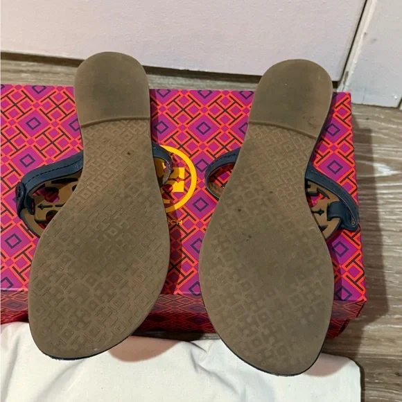 EUC Tory Burch Black Sandals with Box and Dust Bag - Picture 6 of 8